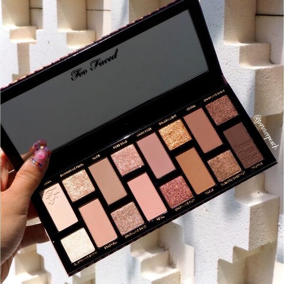 Too Faced The Natural Nudes Eyeshadow Palette - Picture 3 of 16